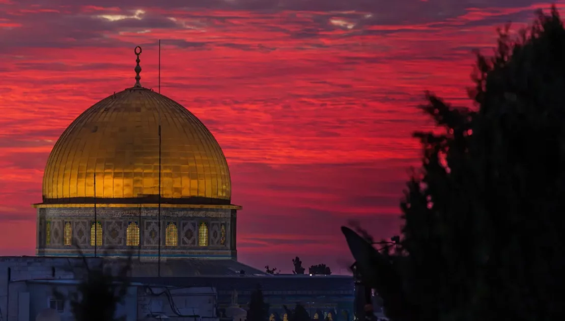 The Story of the Miraculous Night Journey